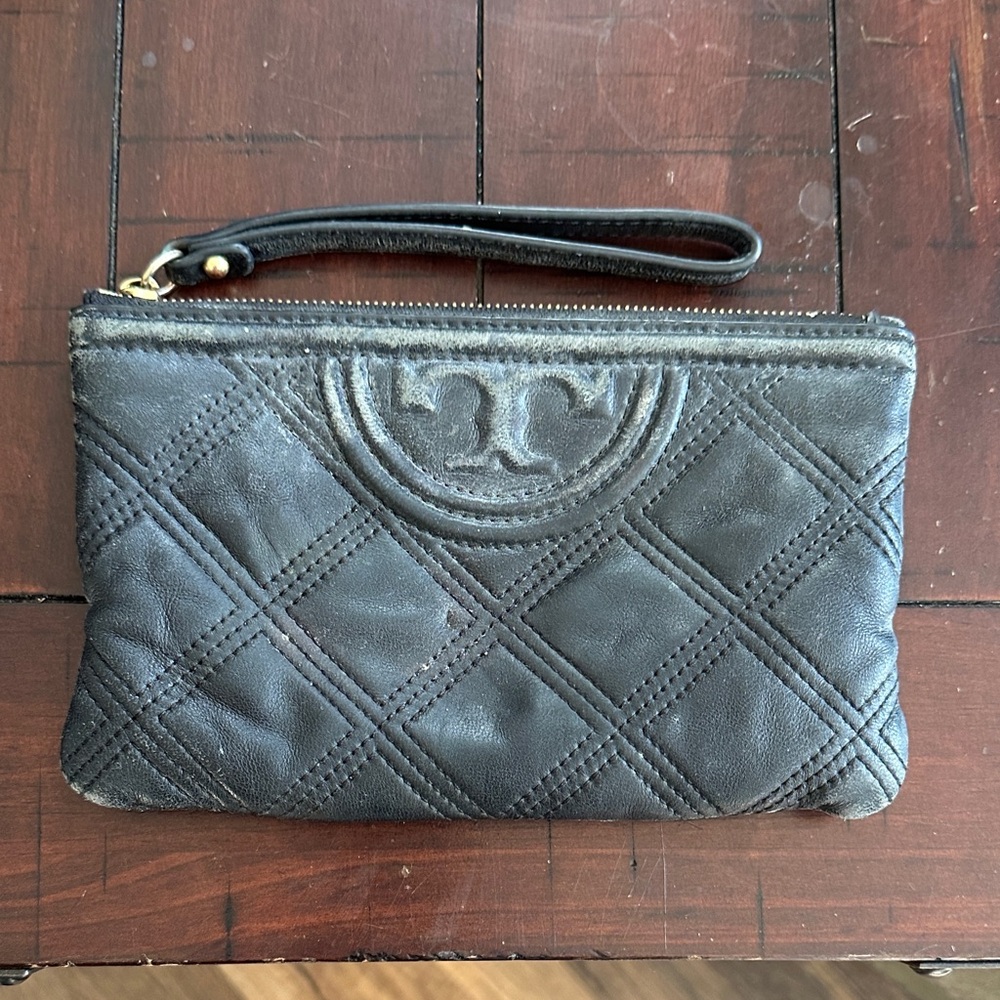 Tory Burch Black Quilted Wristlet
